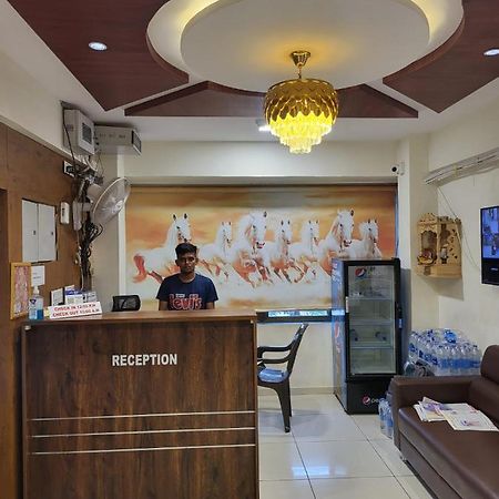 Hotel Shreeji'S กันตินาการ์ ภายนอก รูปภาพ